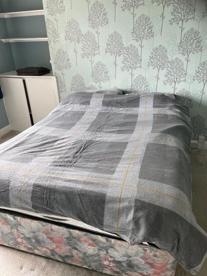 5 Bed House, 32 Tutbury Avenue, Cannon Park, Coventry, Cv4 7Bj Villa Kültér fotó