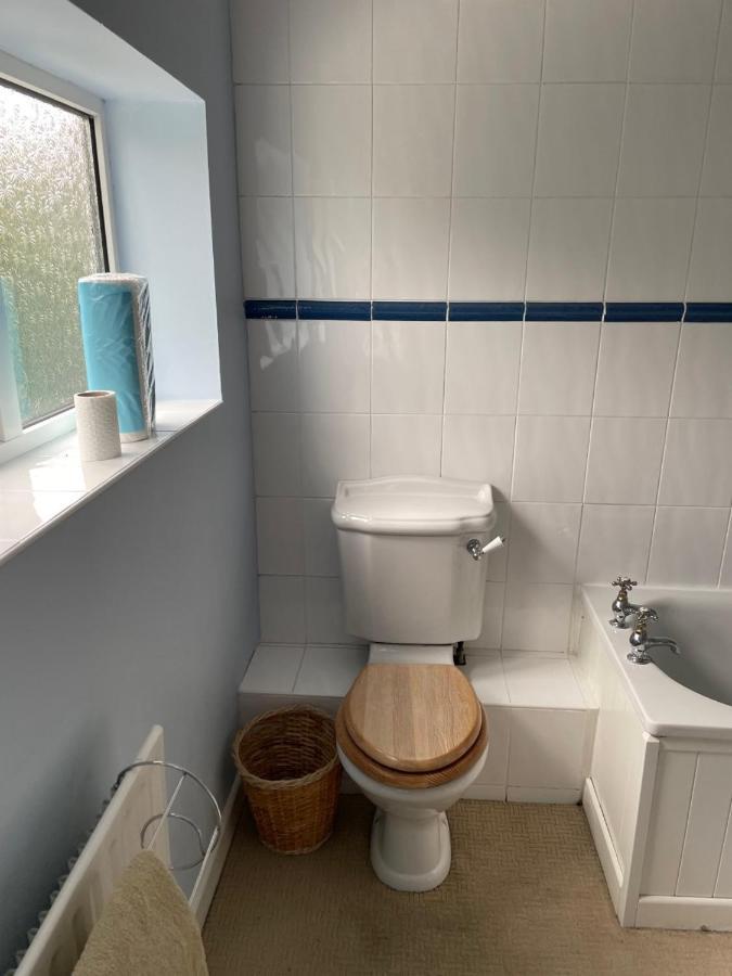 5 Bed House, 32 Tutbury Avenue, Cannon Park, Coventry, Cv4 7Bj Villa Kültér fotó
