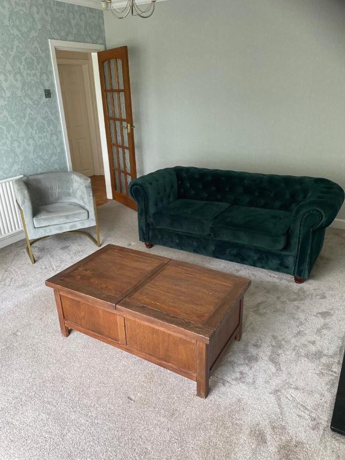 5 Bed House, 32 Tutbury Avenue, Cannon Park, Coventry, Cv4 7Bj Villa Kültér fotó